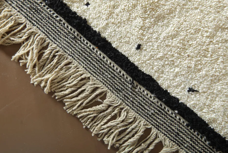 Tapis berbère Massa crème et noir, vue 7 sur 7