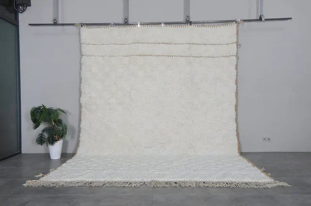 Tapis berbère Meddur crème uni — tapis berbères contemporains