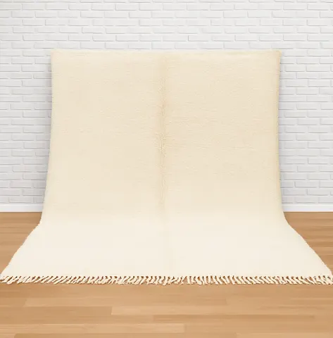 Tapis berbère Nkob blanc uni — tapis berbères contemporains