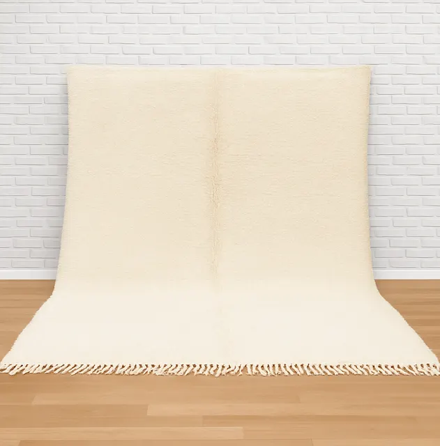 Tapis berbère Nkob blanc uni — tapis berbères contemporains