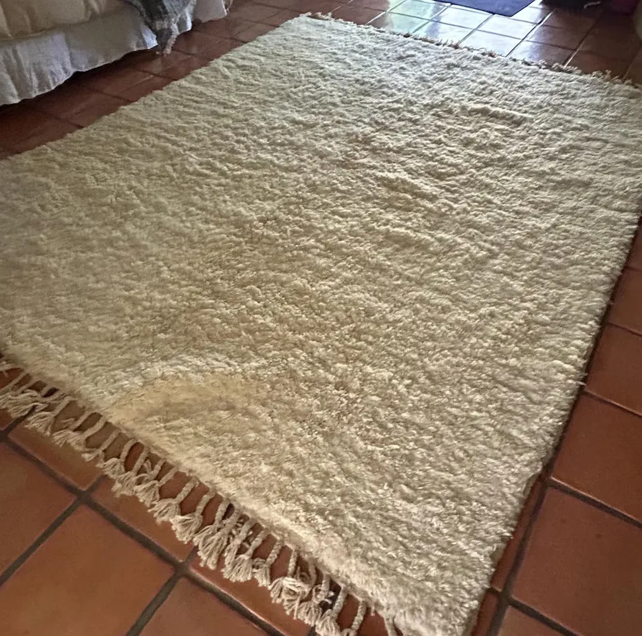 Tapis berbère Nkob blanc uni, vue 3 sur 4