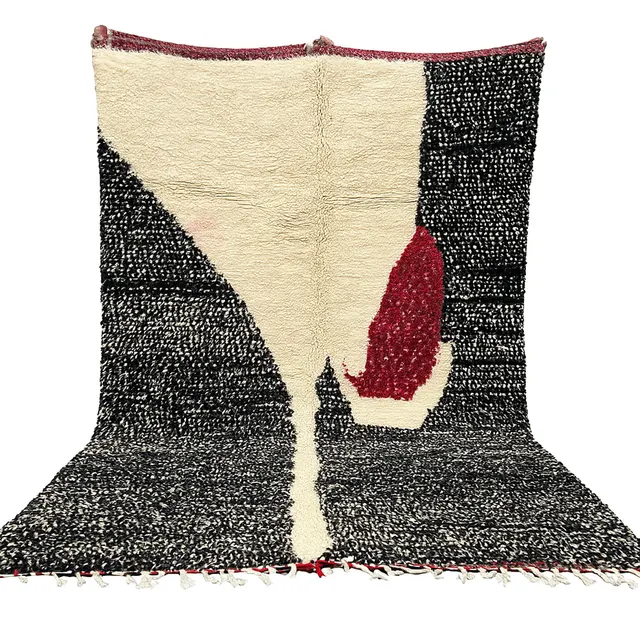 Tapis berbère Noun noir et crème au dessin abstrait — tapis berbères contemporains