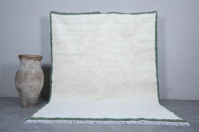Tapis berbère Ouzoud blanc et vert — tapis berbères contemporains