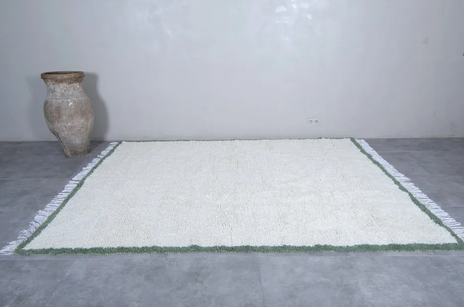 Tapis berbère Ouzoud blanc et vert, vue 4 sur 7