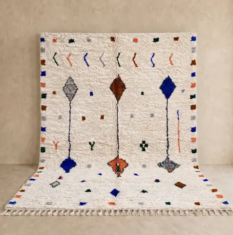 Tapis berbère Rommani blanc aux motifs berbères — tapis berbères contemporains