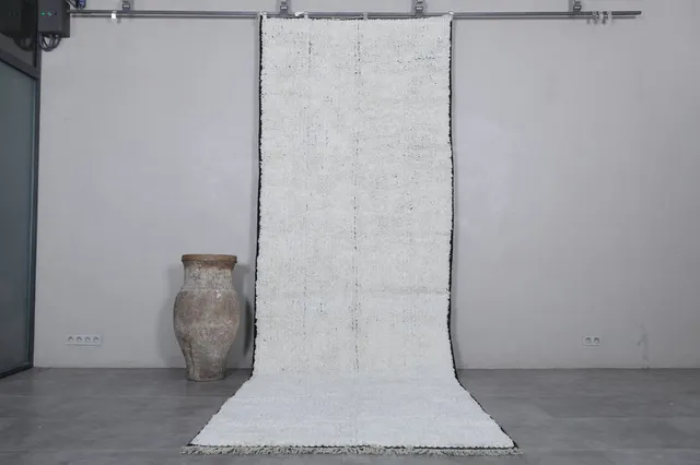 Tapis berbère Souss blanc uni — tapis berbères contemporains