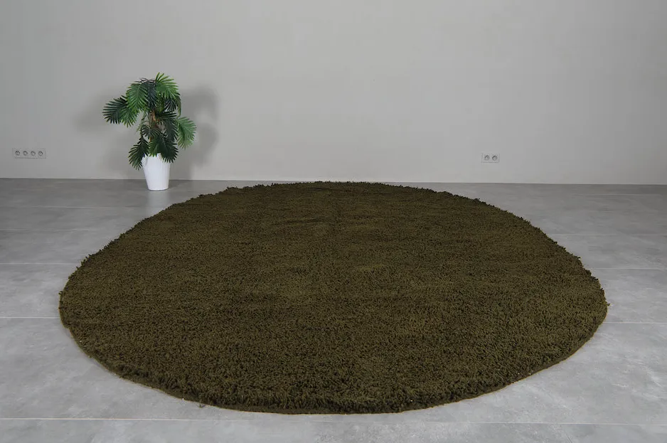 Tapis berbère Tamurt vert uni, vue 4 sur 7
