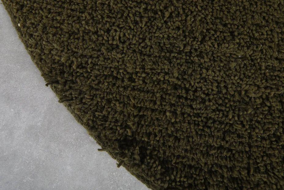 Tapis berbère Tamurt vert uni, vue 5 sur 7