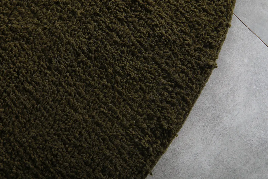 Tapis berbère Tamurt vert uni, vue 6 sur 7