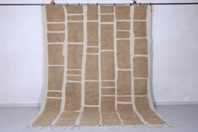Tapis berbère Tanit beige et crème aux motifs géométriques — tapis berbères contemporains