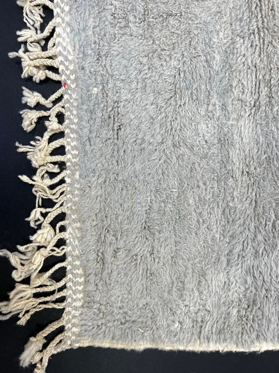 Tapis berbère Taziri orange au dessin abstrait, vue 4 sur 4