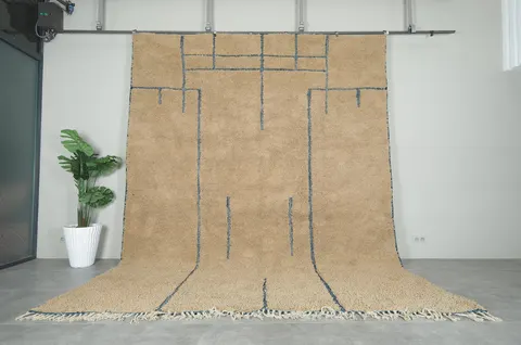 Tapis berbère Telouet beige et bleu à lignes — tapis berbères contemporains
