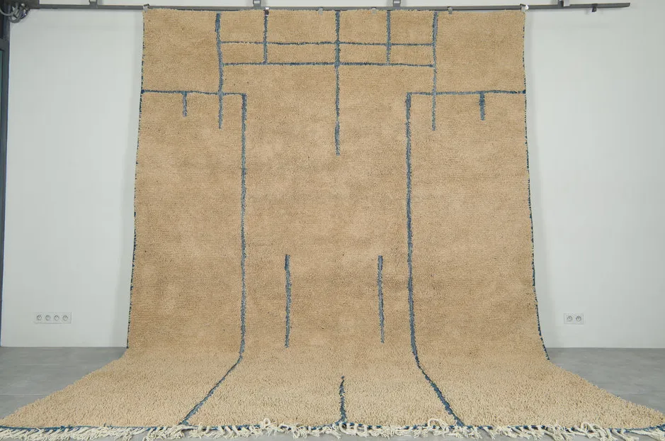 Tapis berbère Telouet beige et bleu à lignes, vue 3 sur 7