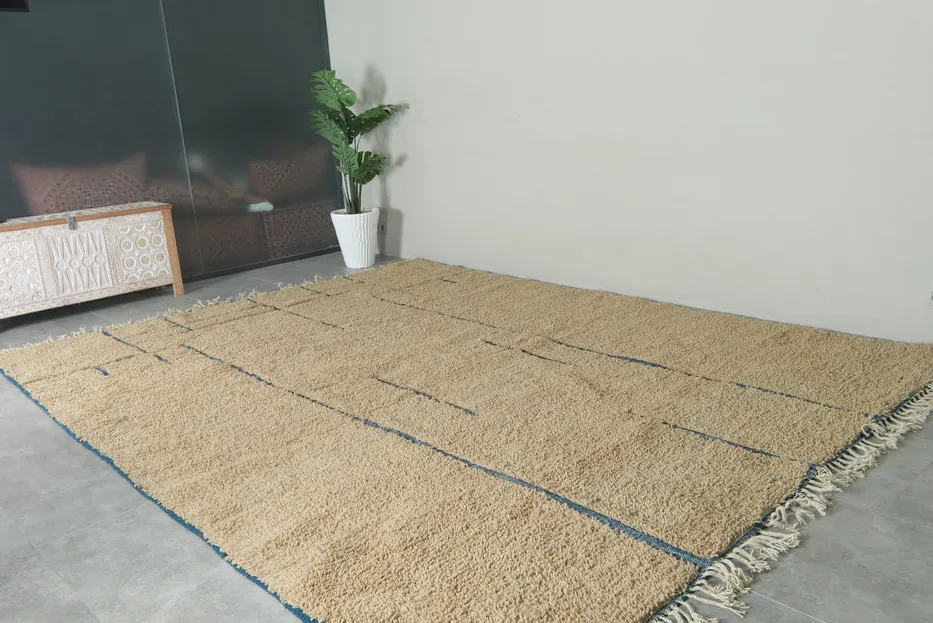 Tapis berbère Telouet beige et bleu à lignes, vue 6 sur 7