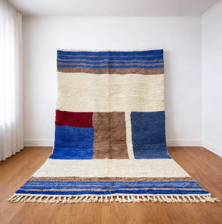 Tapis berbère Tiziri bleu aux motifs géométriques — tapis berbères contemporains tissé à la main