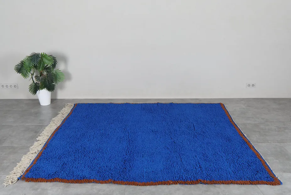 Tapis berbère Tudert bleu et terracotta, vue 4 sur 7
