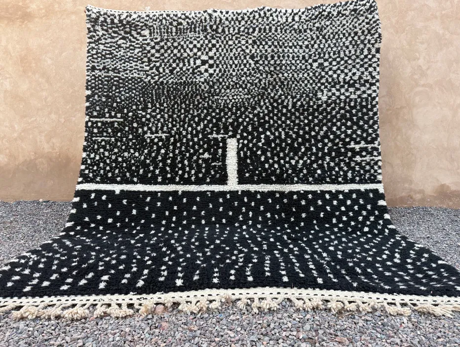 Tapis berbère Usman noir et crème — tapis berbères contemporains tissé à la main