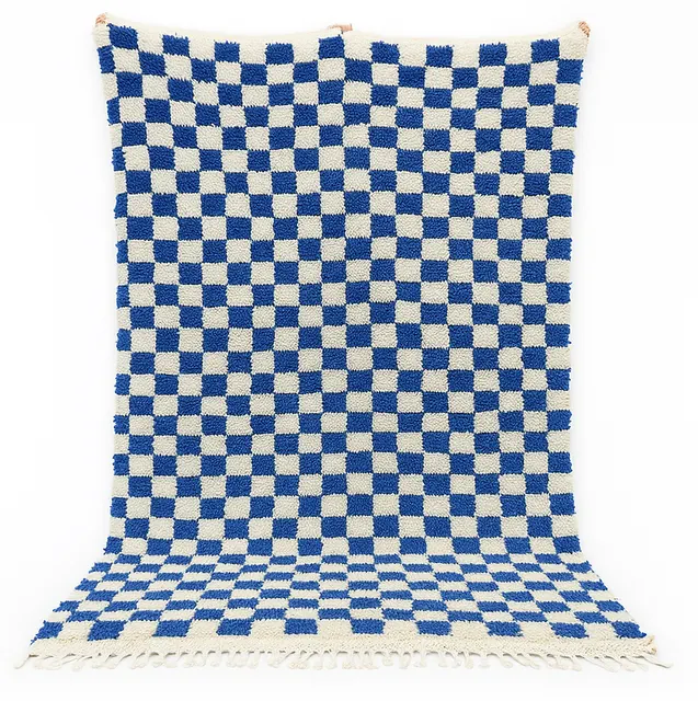 Tapis berbère Yidir bleu à damier — tapis berbères contemporains