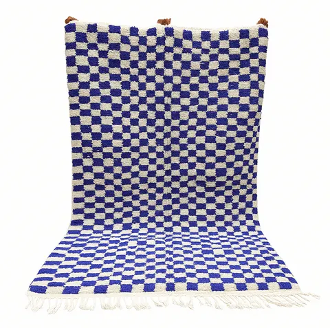 Tapis berbère Yuba bleu et blanc à damier — tapis berbères contemporains