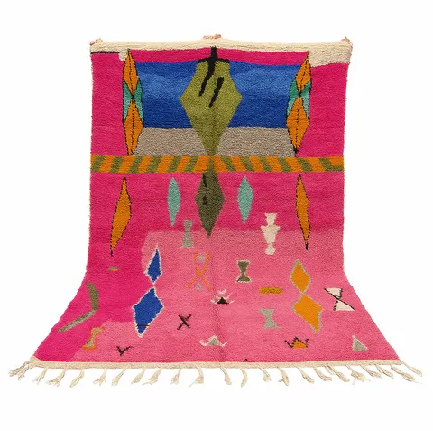 Tapis berbère Ziri multicolore et rose au dessin abstrait — tapis berbères contemporains