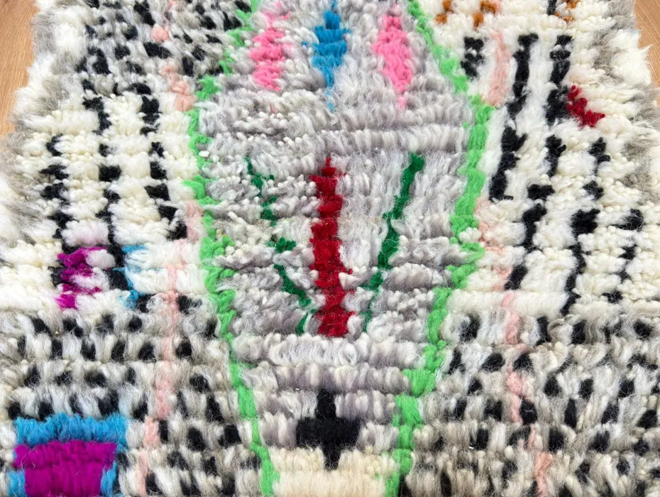 Tapis de couloir Azilal Oulmès — tapis azilal tissé à la main