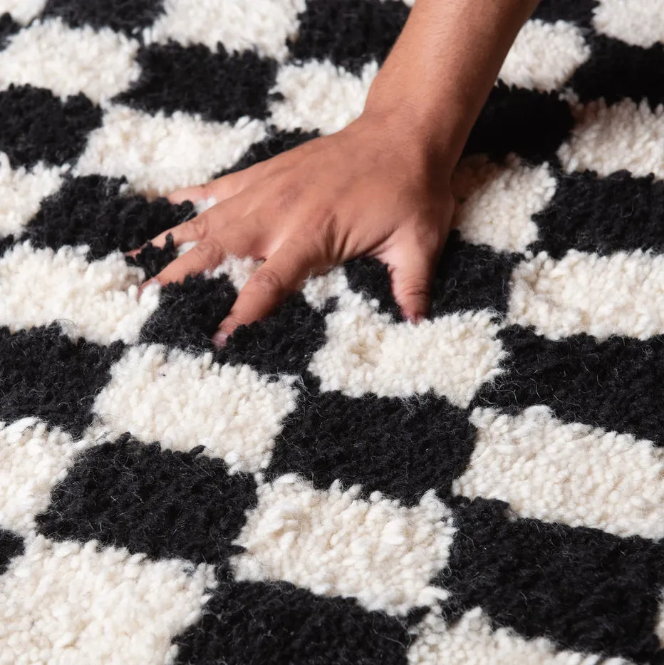 Tapis de couloir Beni Ouarain Agdz beige et blanc, vue 7 sur 7