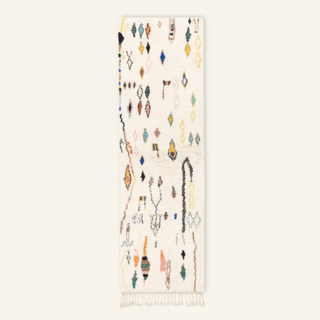 Tapis de couloir Beni Ouarain Ineghmar beige et blanc — tapis beni ouarain