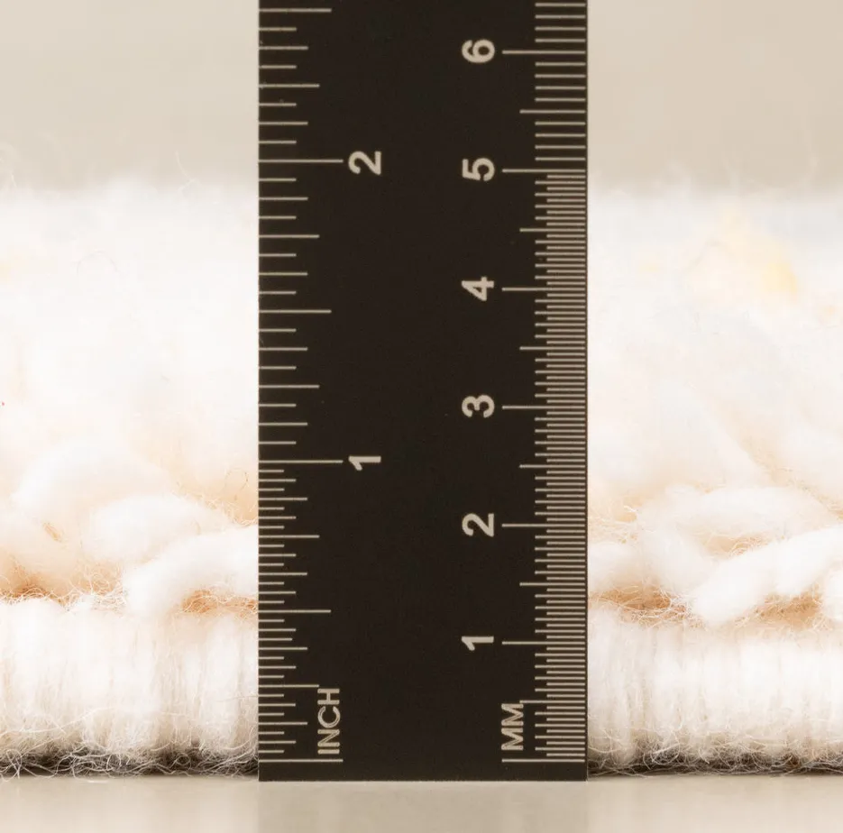 Tapis de couloir Beni Ouarain Ineghmar beige et blanc, vue 6 sur 7