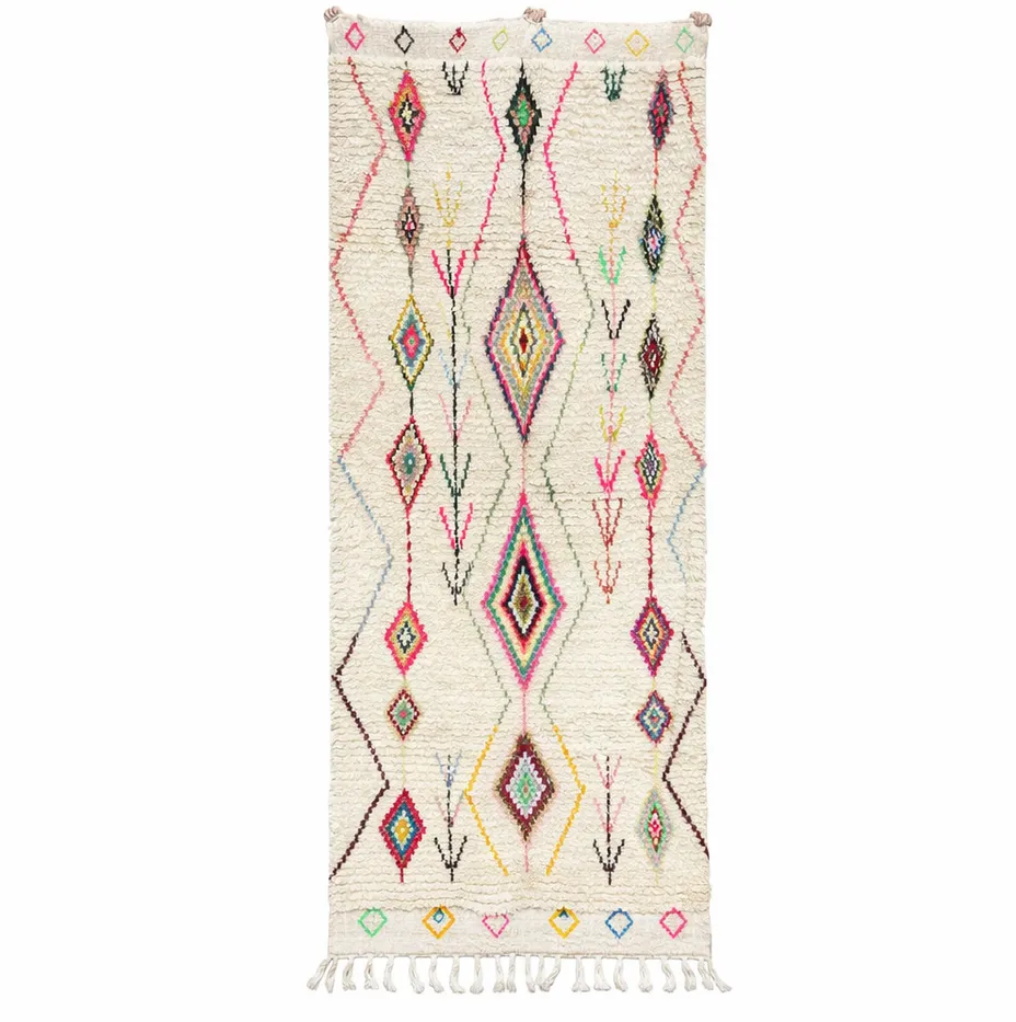 Tapis de couloir berbère Abid blanc et multicolore aux motifs berbères — tapis berbères contemporains tissé à la main
