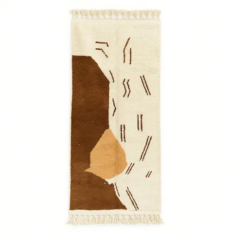 Tapis de couloir berbère Afennourir marron et blanc au dessin abstrait — tapis berbères contemporains