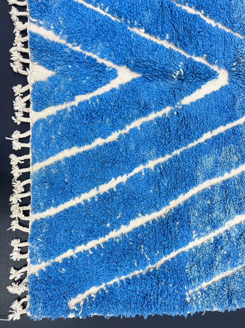 Tapis de couloir berbère Aoulouz bleu, vue 3 sur 4