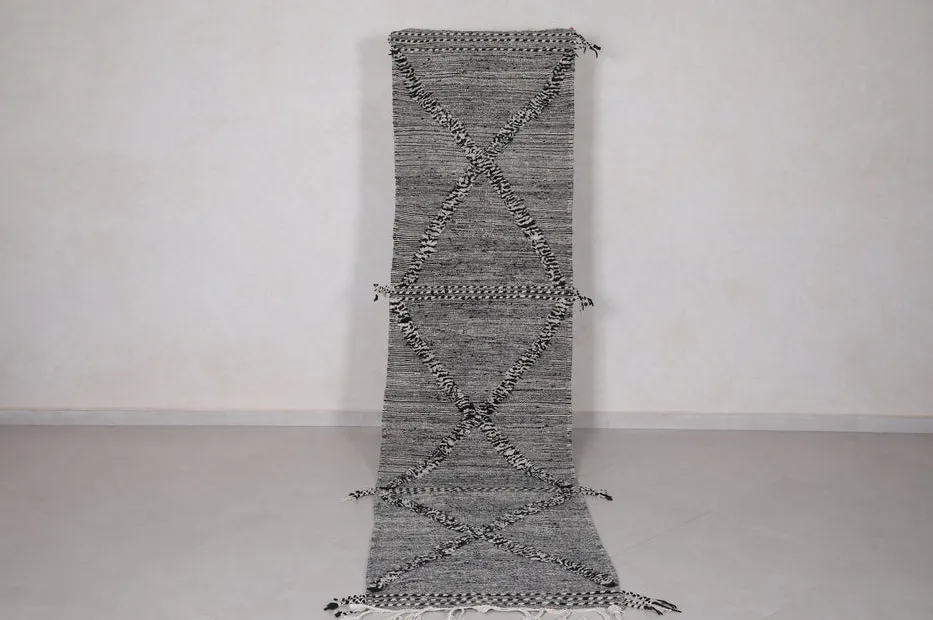Tapis de couloir berbère Azul noir et crème à losanges — tapis berbères contemporains tissé à la main