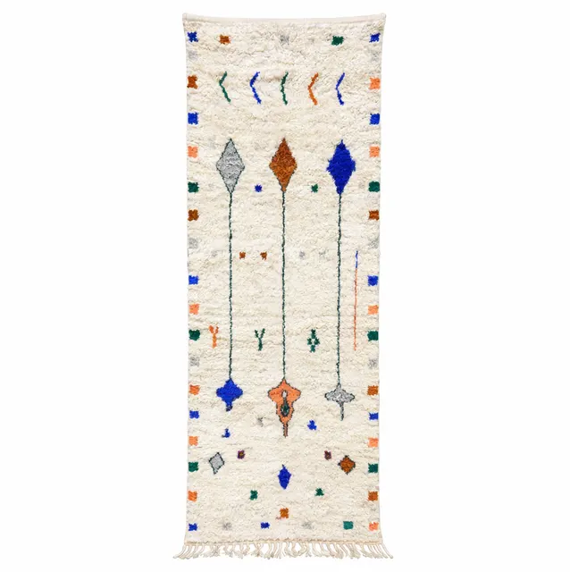 Tapis de couloir berbère Bzou blanc et multicolore aux motifs berbères — tapis berbères contemporains