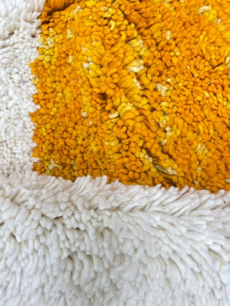 Tapis de couloir berbère Ghdat au dessin abstrait, vue 3 sur 4