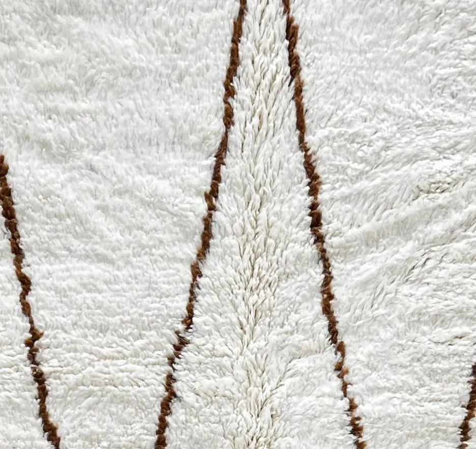 Tapis de couloir berbère Idir blanc et marron au dessin abstrait, vue 4 sur 4
