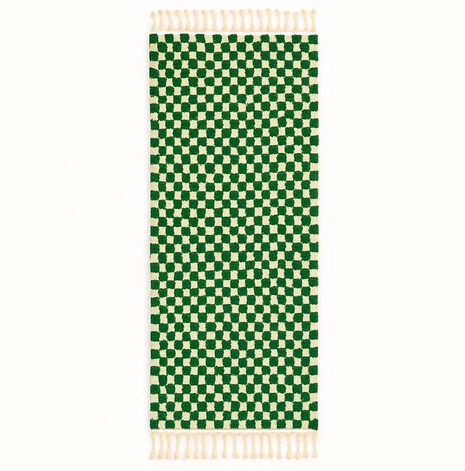 Tapis de couloir berbère Ifrane vert à damier — tapis berbères contemporains tissé à la main