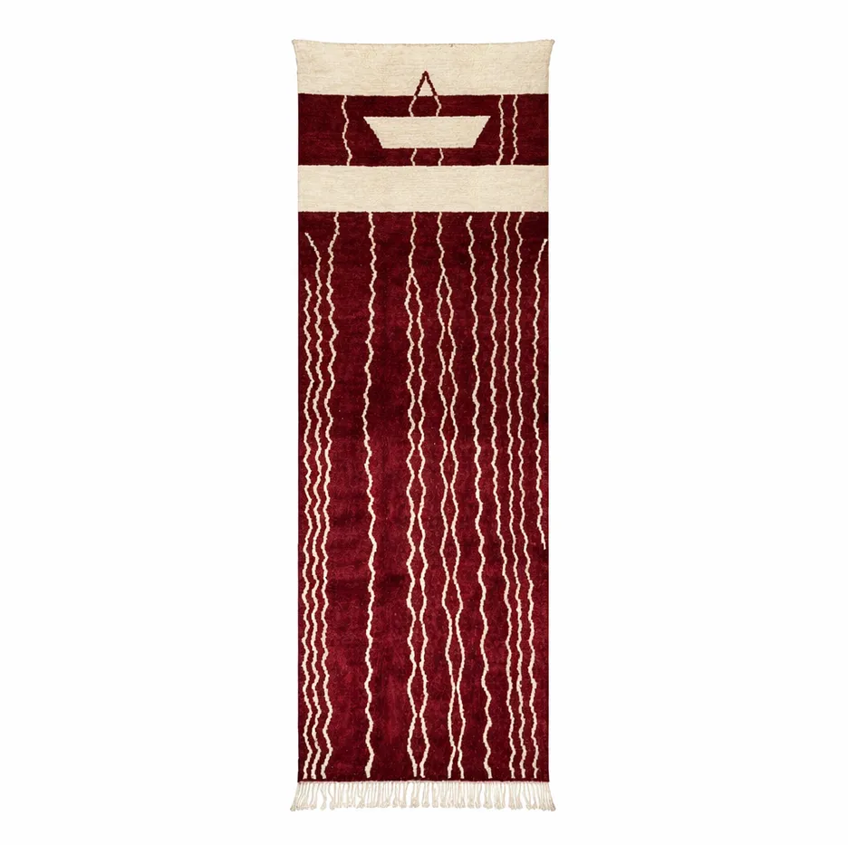 Tapis de couloir berbère Igherm rouge — tapis berbères contemporains tissé à la main