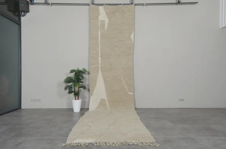 Tapis de couloir berbère Igider beige et crème — tapis berbères contemporains tissé à la main