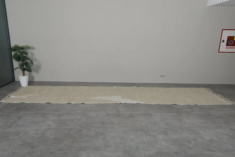 Tapis de couloir berbère Igider beige et crème, vue 4 sur 7