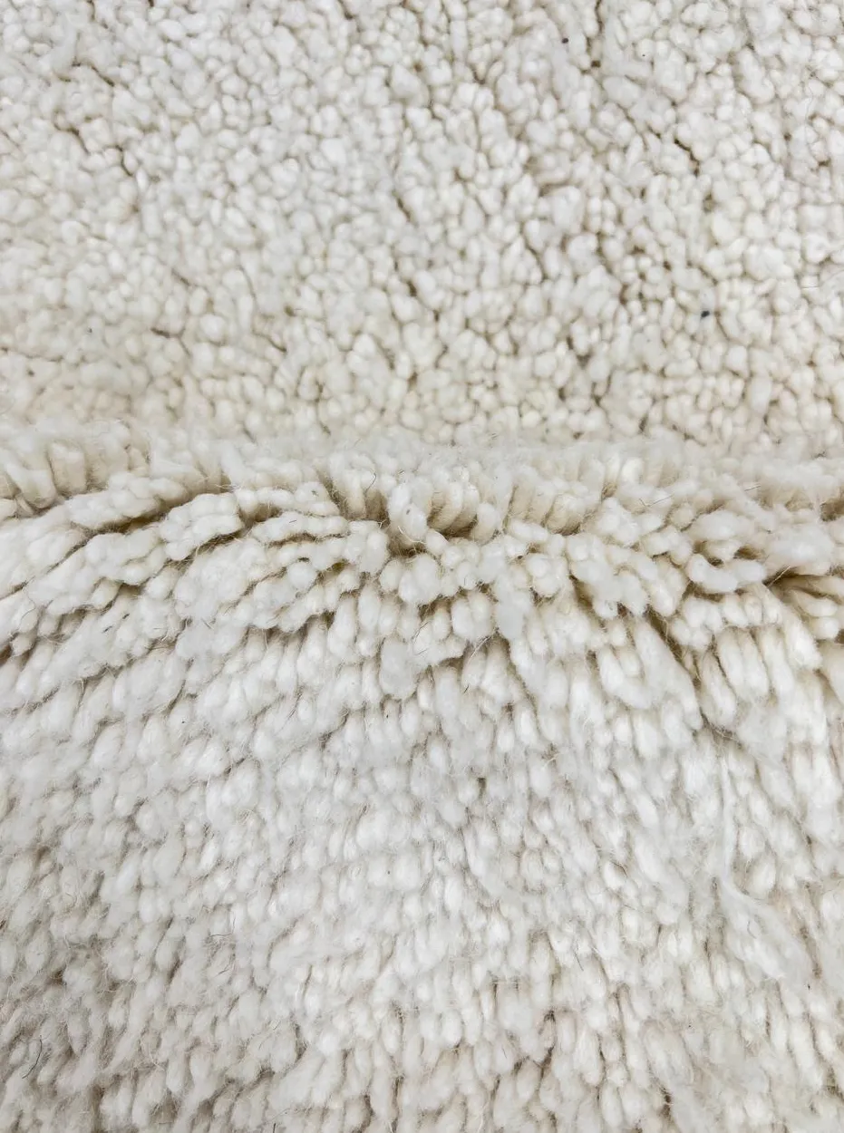 Tapis de couloir berbère Ineghmar blanc uni, vue 4 sur 4