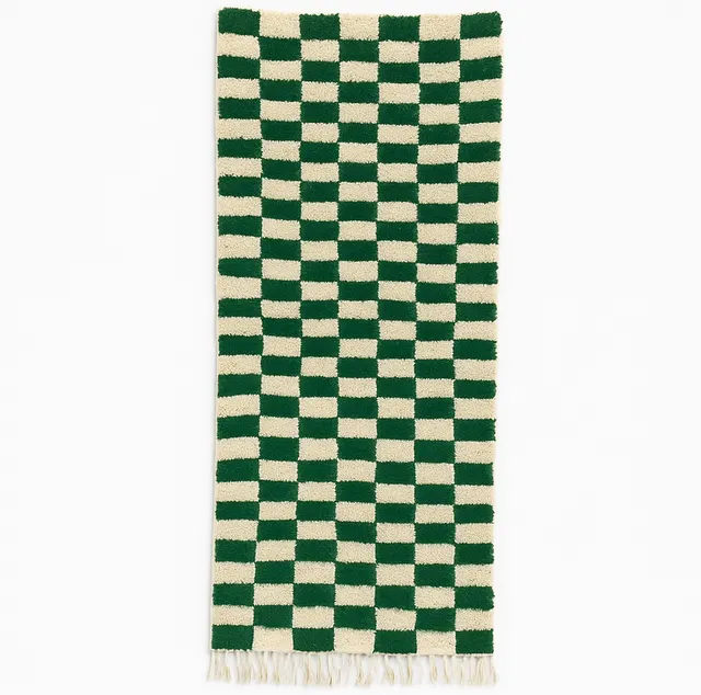 Tapis de couloir berbère Lunja vert et blanc à damier — tapis berbères contemporains