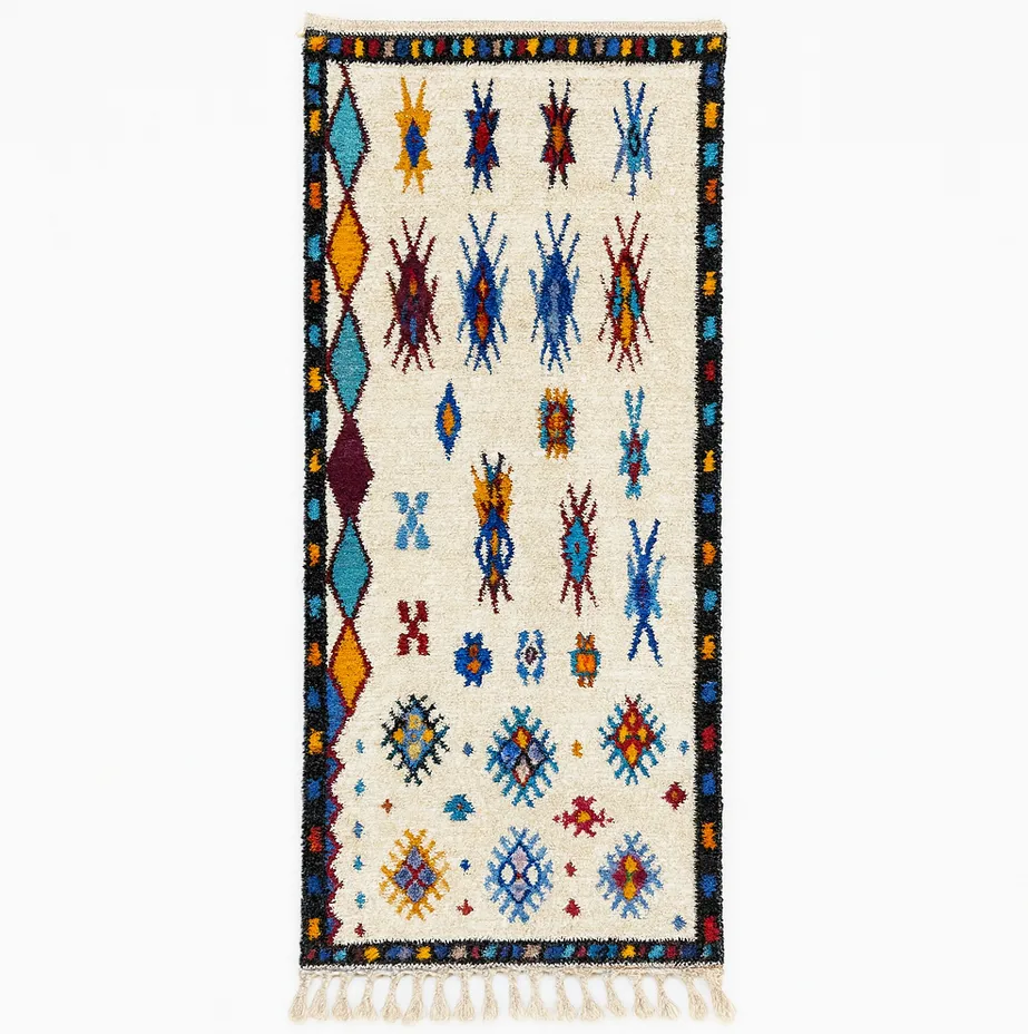 Tapis de couloir berbère Melloul blanc aux motifs berbères — tapis berbères contemporains tissé à la main