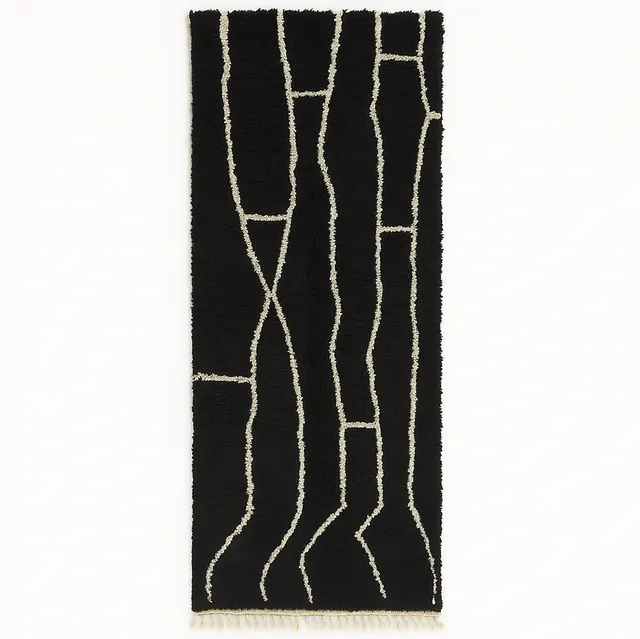 Tapis de couloir berbère Midelt noir et blanc — tapis berbères contemporains
