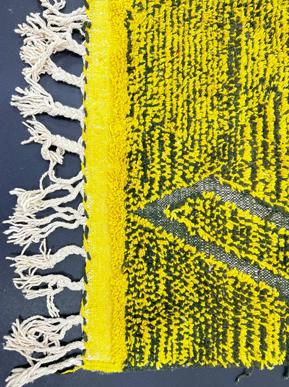 Tapis de couloir berbère Mirleft jaune et vert à lignes, vue 3 sur 4
