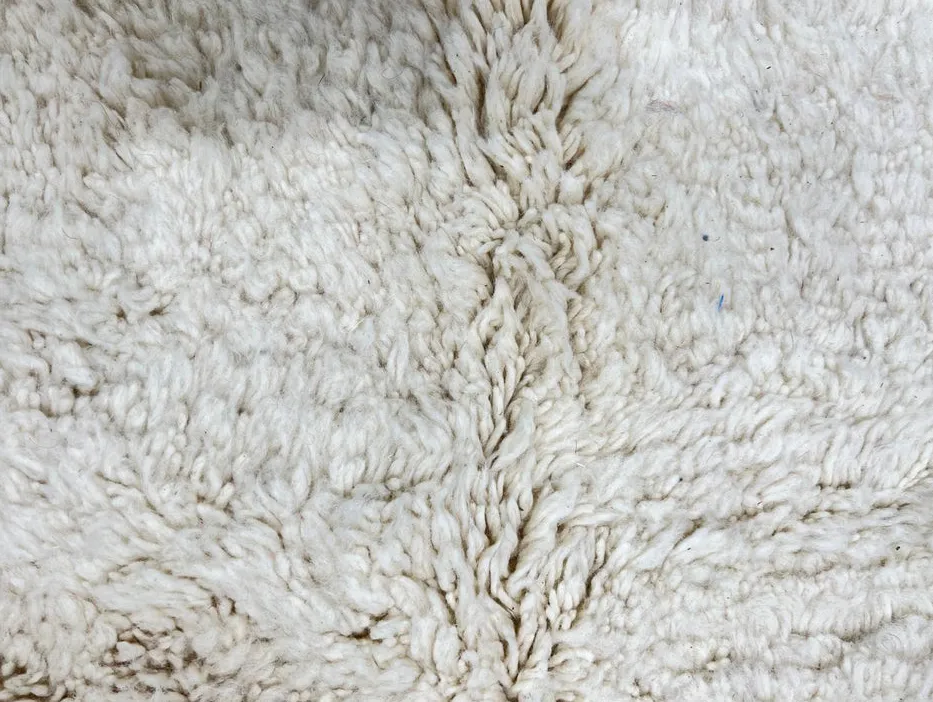 Tapis de couloir berbère Ouanoukrim blanc et bleu uni, vue 4 sur 4