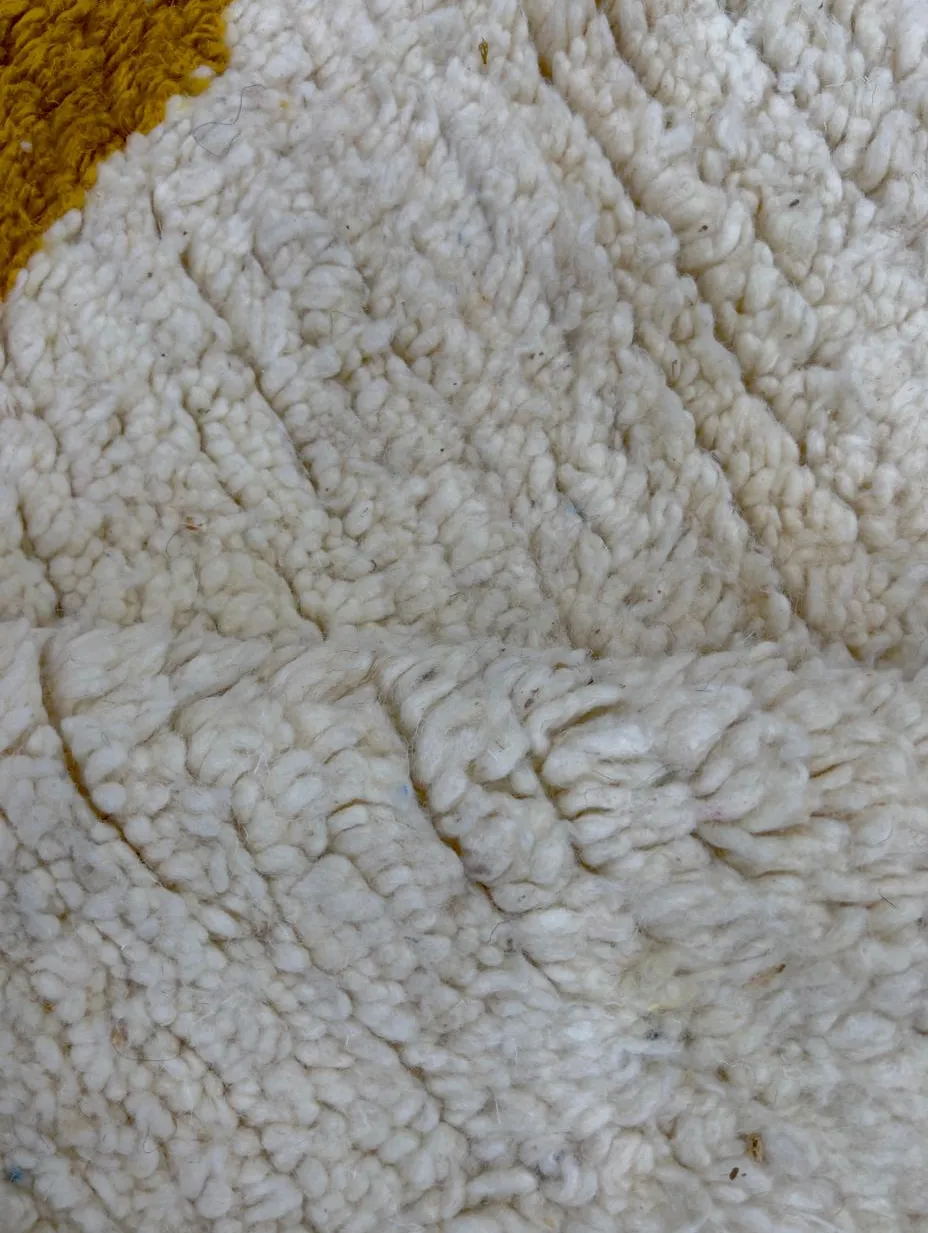 Tapis de couloir berbère Ouiouane blanc et multicolore à losanges, vue 4 sur 4