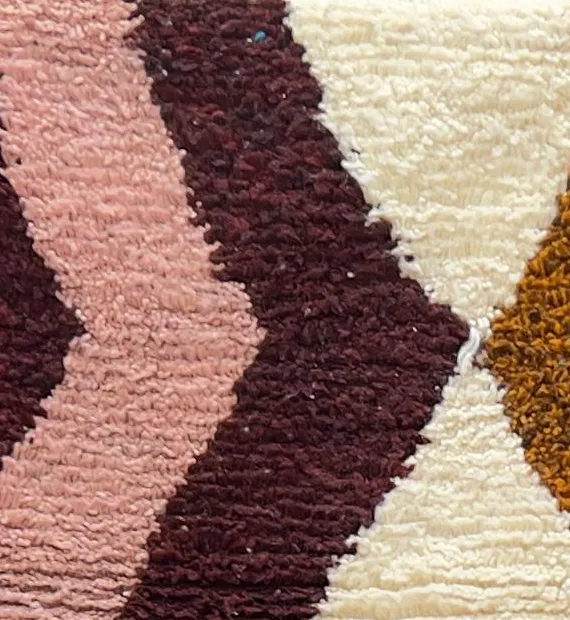 Tapis de couloir berbère Ouzoud multicolore, vue 3 sur 4