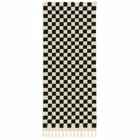 Tapis de couloir berbère Saghro noir et blanc à damier — tapis berbères contemporains