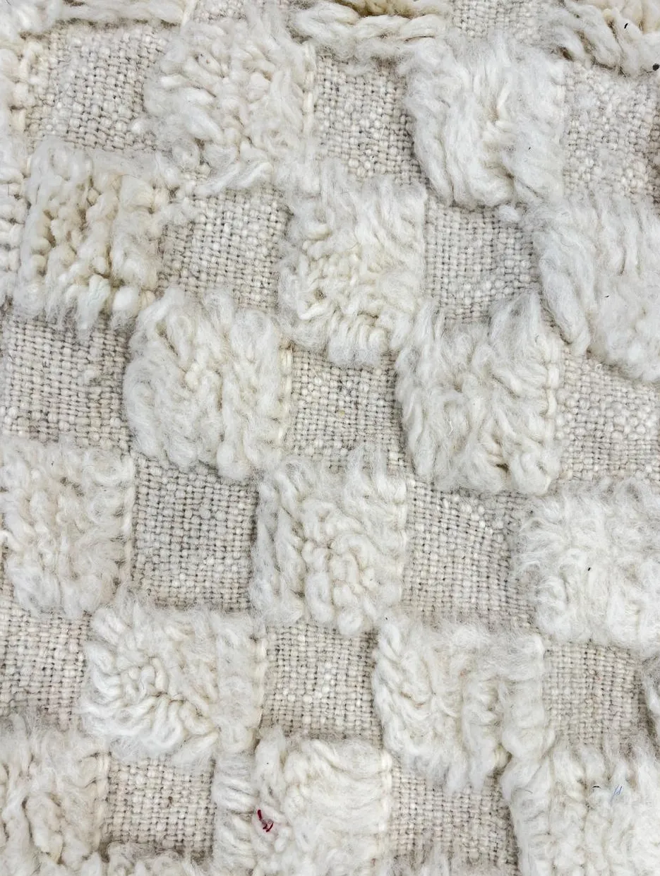 Tapis de couloir berbère Sefrou blanc à damier, vue 4 sur 4