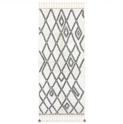 Tapis de couloir berbère Sifaw blanc et noir à losanges — tapis berbères contemporains